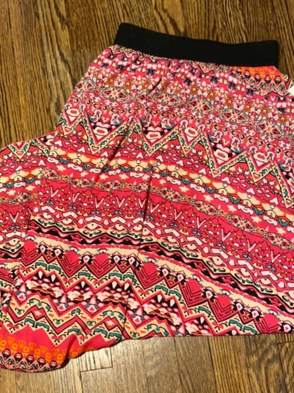 Pink Lularoe Lucy Skirt Size XS Bright dark fuschia tribal print TORN by waist